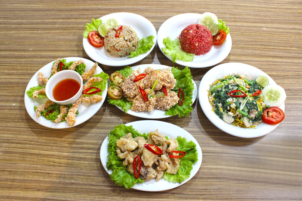 Nuryani Rica Seafood: Secrets of Fresh Seafood on Tancang Street